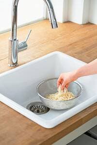 うどんを流すところ