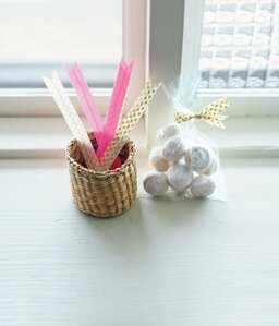 ワイヤにはり合わせてツイストタイに