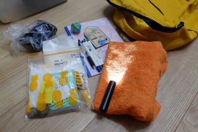 50代、災害に備える「防災リュックの中身」。子どもに持たせているものとは