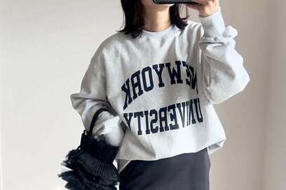 40代、「冬コーデのマンネリ解消」アイデア。2490円の高見えスウェットが使える