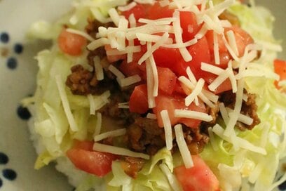 おかわりが止まらない絶品「タコライス」。SNSで大人気＆暑い日にぴったりレシピ