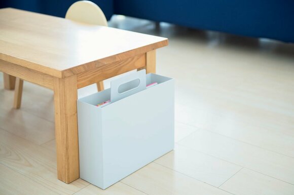 持ち手つきファイルボックスにお絵描きセットをひとまとめ