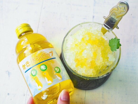 パッケージもかわいいビン入りのかき氷シロップ