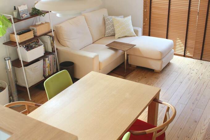 机やイス、ソファなど