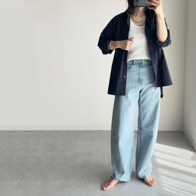 ユミさんのGU「バレルレッグジーンズ」着用画像