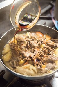 最後にしょうゆを入れる