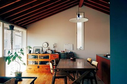 リビングがすっきり見える実例6つ。グリーンや雑貨の置き方のコツは？