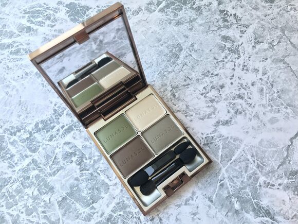 最新アイシャドウ