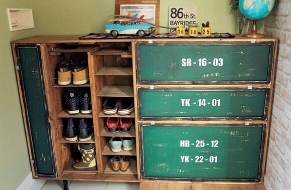 黒板みたいな靴箱に改良