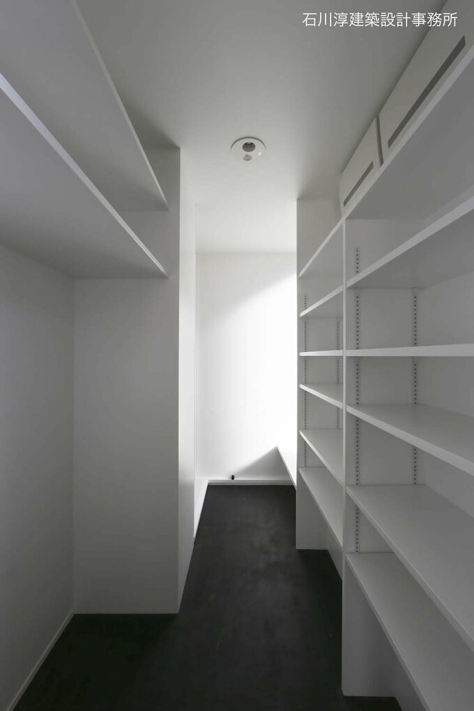 シューズクローゼット内部