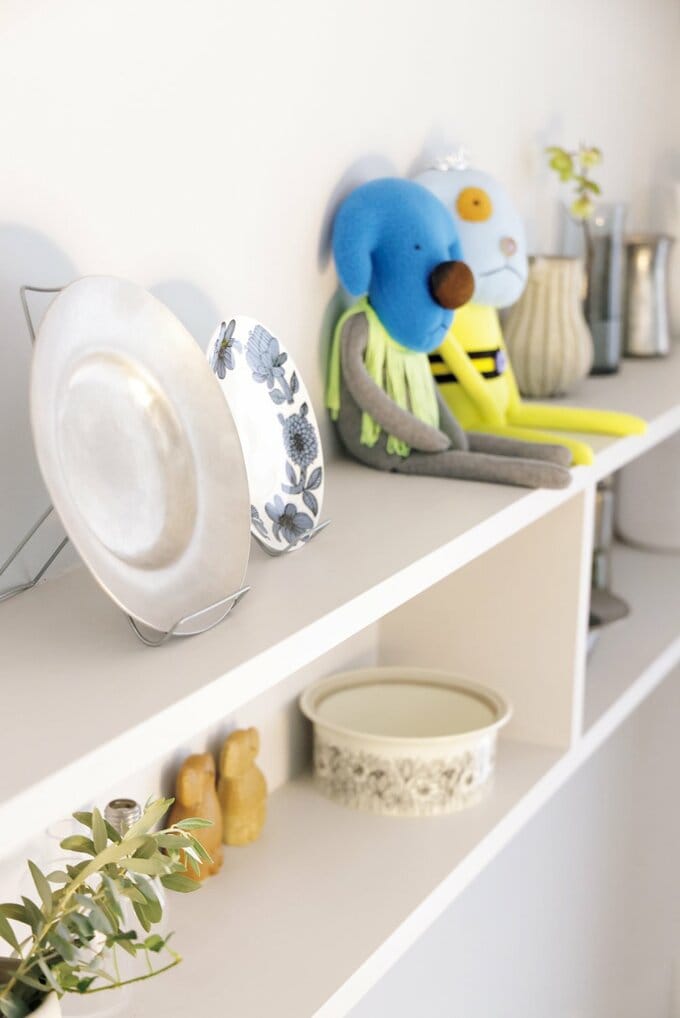 リビングにつくりつけた飾り棚