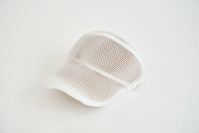 帽子専用洗濯ネットに入った帽子