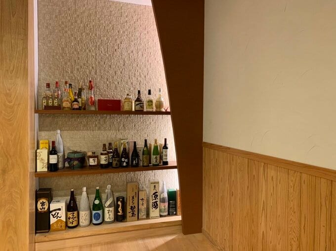 お酒専用棚の間接照明