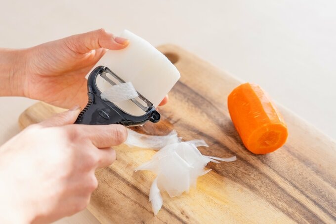 ピーラーでカット