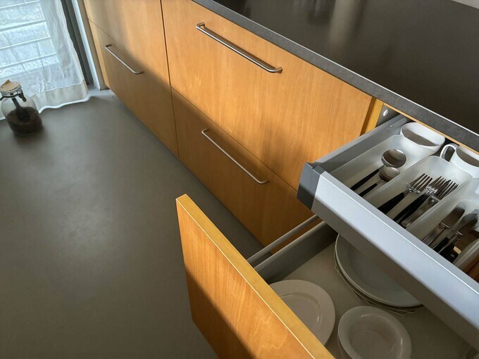 カップボードの中は2段構造