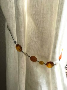 カーテンタッセル