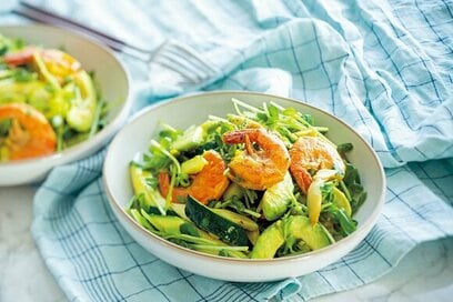 ガーリックカレーシュリンプサラダ。むくみ効果にも！