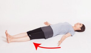 ひじから先をゆっくり下ろす