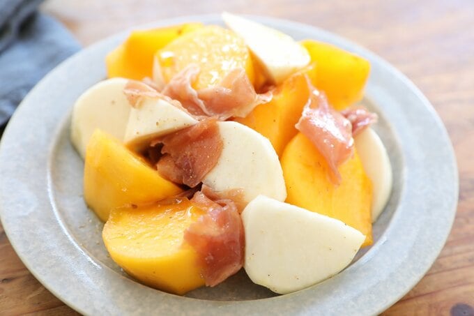 柿とカブの生ハムマリネ