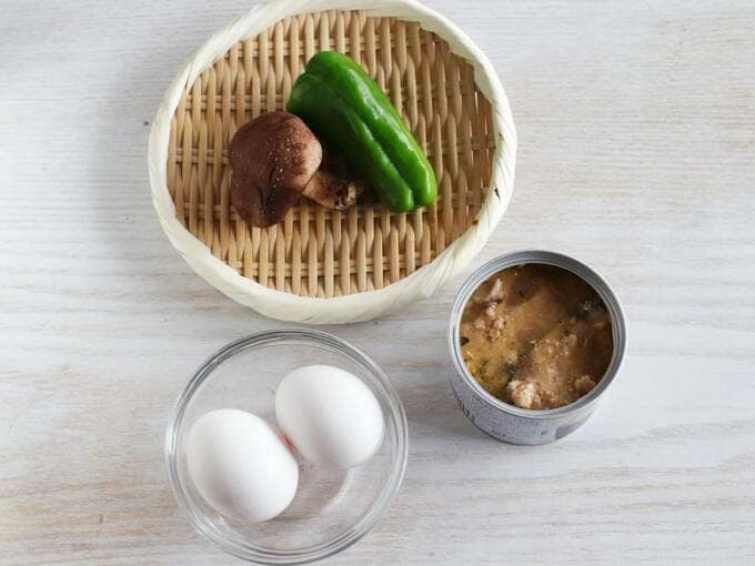 シイタケや卵など