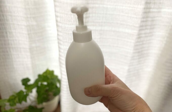 ラベルを剥がしたボトル