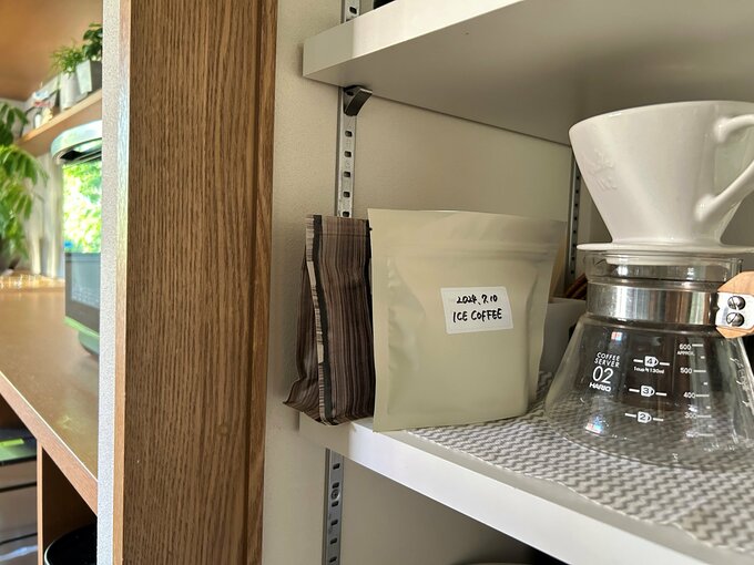 マチつきなので自立する