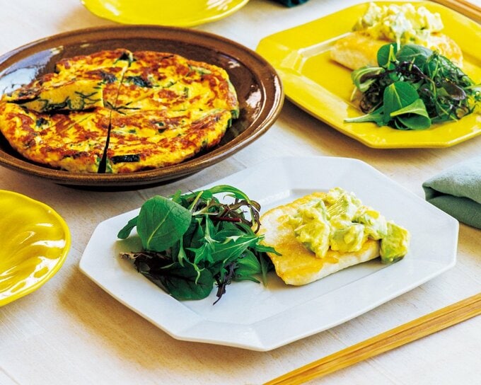 オムレツ、カジキのムニエル