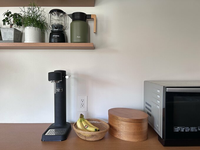 パンケースは高さがあるので、食パンをいれても潰れません