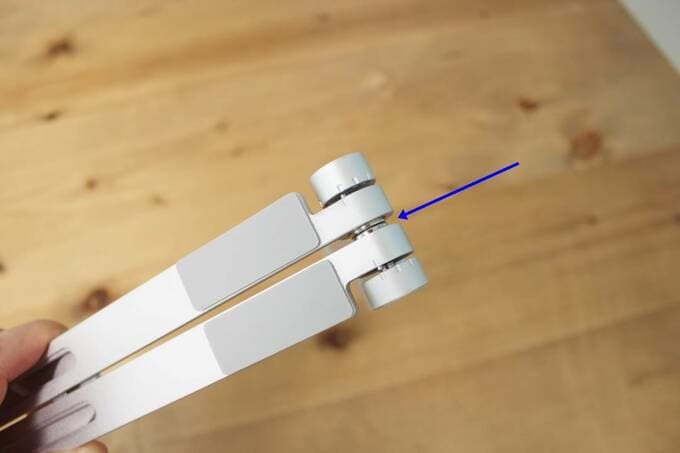 アームの付け根ロック解除