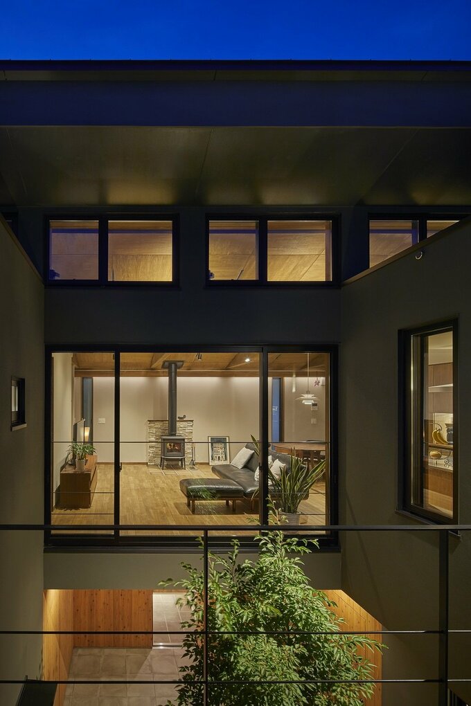 断熱材に包まれ冬も温かい家