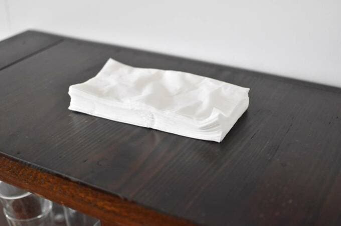 箱から出したティッシュ