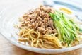 いつもの冷やし中華に飽きたら。おうちでつくれる「担々麺風アレンジ」レシピ。付属のタレ×ドレッシングで簡単