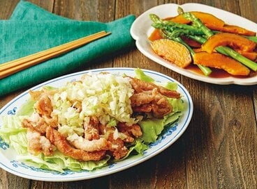 豚薄切り肉で「カリカリポークのネギ塩ダレかけ」献立。副菜も含めて20分以内で完成