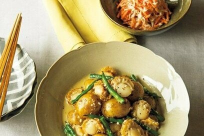 笠原将弘さん流「新ジャガ」の軽やか煮物。こってり味の副菜で簡単2品献立レシピ