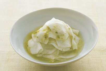 カブがあったら絶対食べたい「ユズコショウあえ」。切ってあえるだけでおつまみにも副菜にも