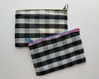 50代、台湾で出合った「最高のポーチ」。パスポートが入って海外旅行のお供に