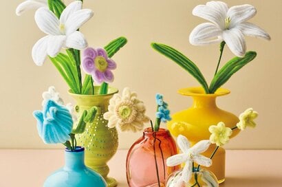 くるくる曲げるだけで簡単！SNSで人気急上昇中の韓国発「モールフラワー」。インテリアのアクセントにも