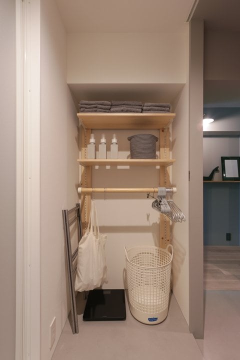 浴室と洗面室の間に設けた脱衣室