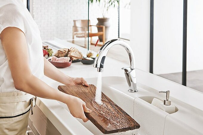 タッチレス水栓