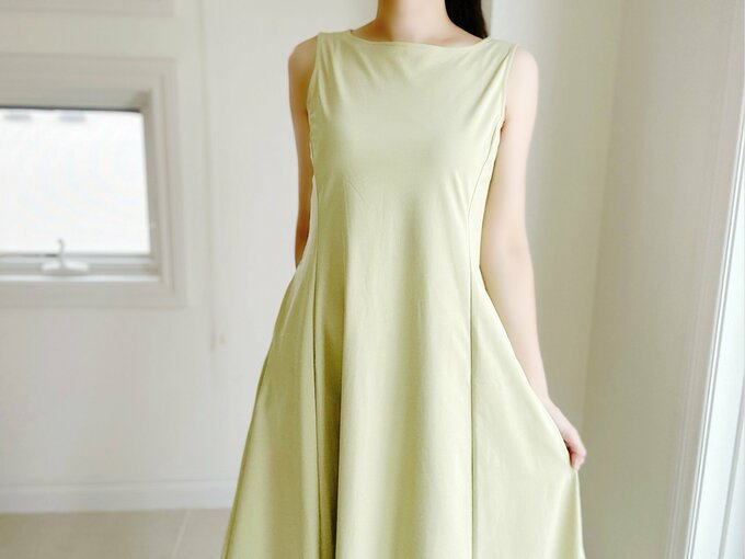 ウルトラストレッチエアリズムワンピース着用