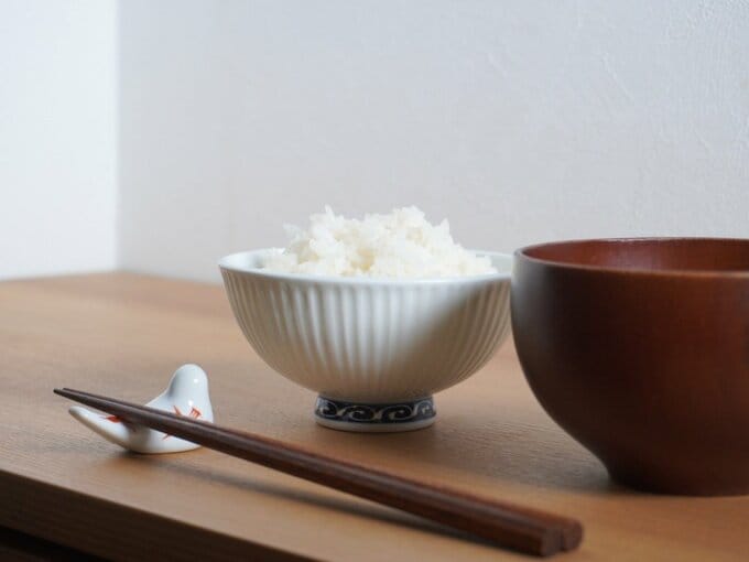 茶碗にご飯