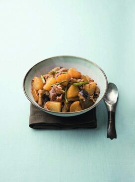 ＜豚バラと大根の田舎煮＞めんつゆだけで味が決まる！本格的な煮物