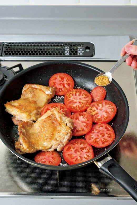 トマトと鶏肉をソテー