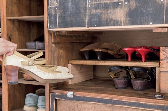 手づくりのコの字&L字ラックで収納スペースを増量