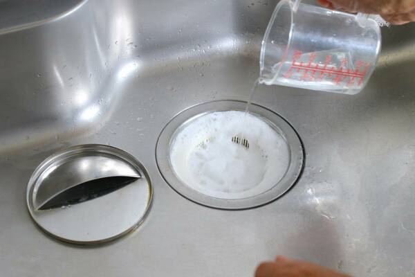 触りたくない排水口・トイレの汚れは泡で解決！ほったらかしでラク 