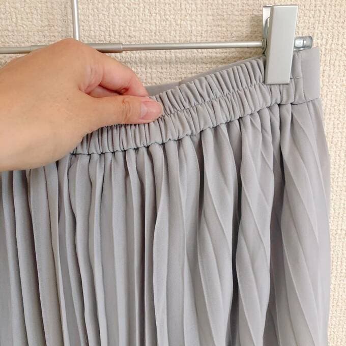 ウエストはゴム