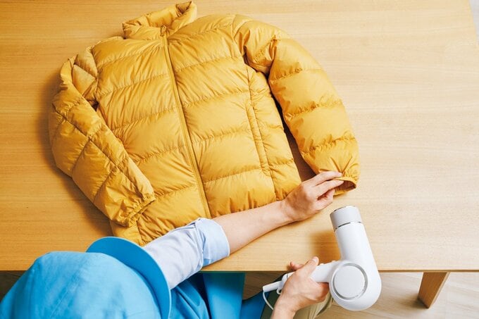 袖口からダウン全体に温風を行き渡らせる
