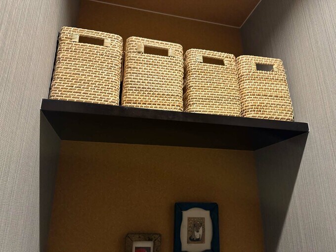 便器の上の棚