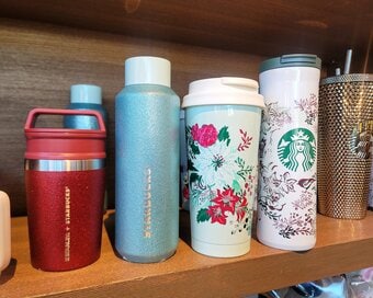 スタバの「ホリデーシーズン」第二弾も注目。ファン垂涎のタンブラー&マグカップが豊富