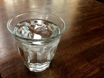 まずは起床後コップ1杯の水を！「便秘外来」ドクターが教える便活ダイエット・12の習慣